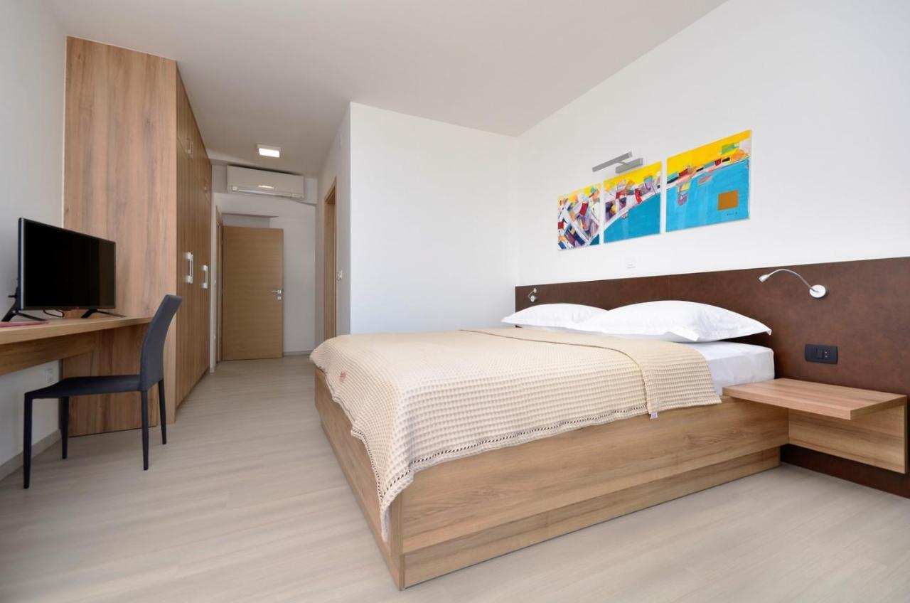 Villa View A Luxury Villa In Makarska, Heated Private Pool, Jacuzzi, Gym Exterior photo