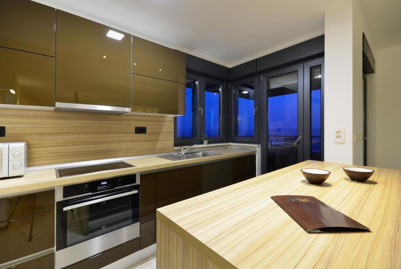 Villa View A Luxury Villa In Makarska, Heated Private Pool, Jacuzzi, Gym Exterior photo